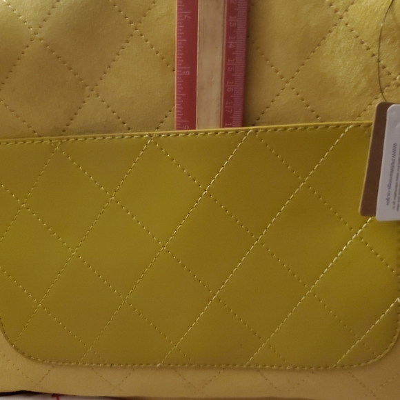 A gorgeous  faux suede satchel type crosdbody bag - Picture 6 of 12